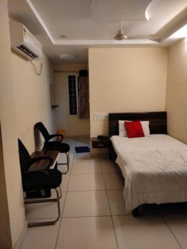 Oyo Flagship 80855 Hotel R Grand Vijayawada Exterior photo